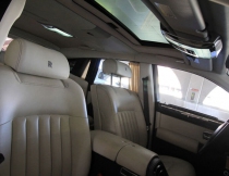 luxury-sedan-interior-1